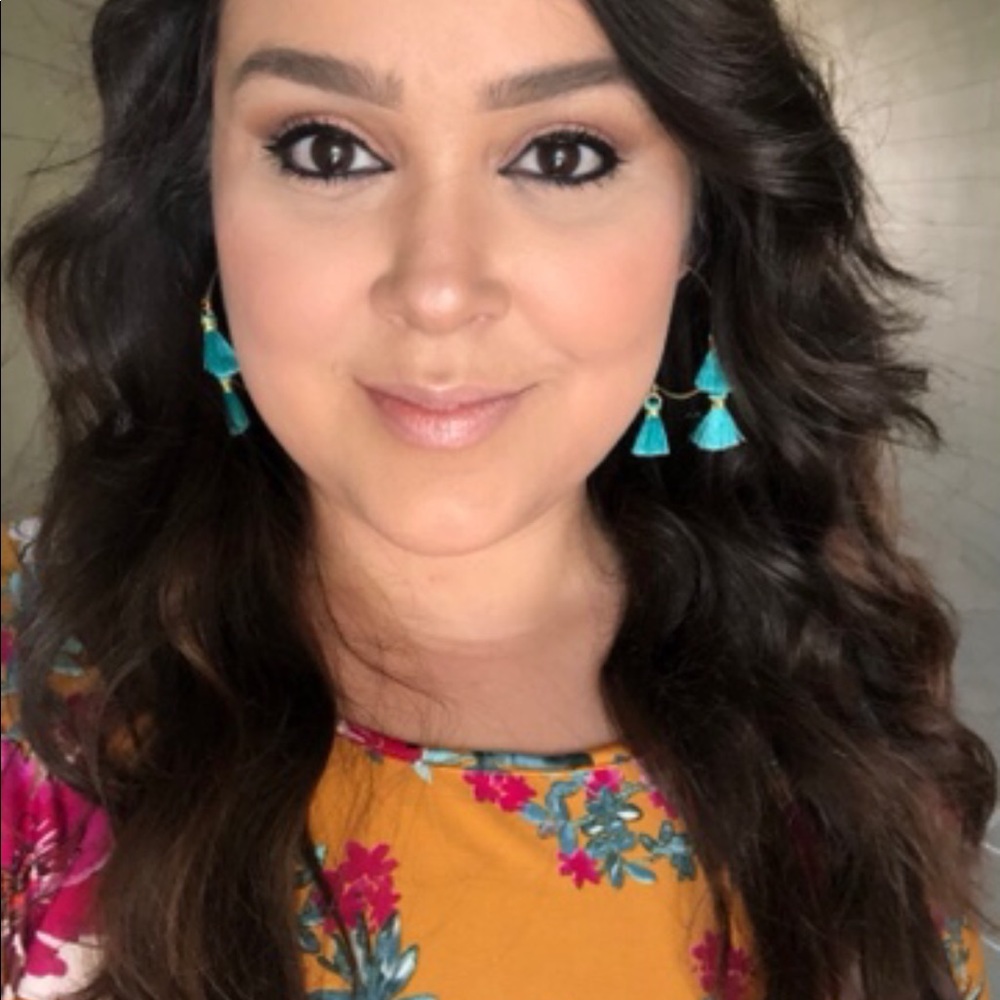 Meet your Posher, Leticia